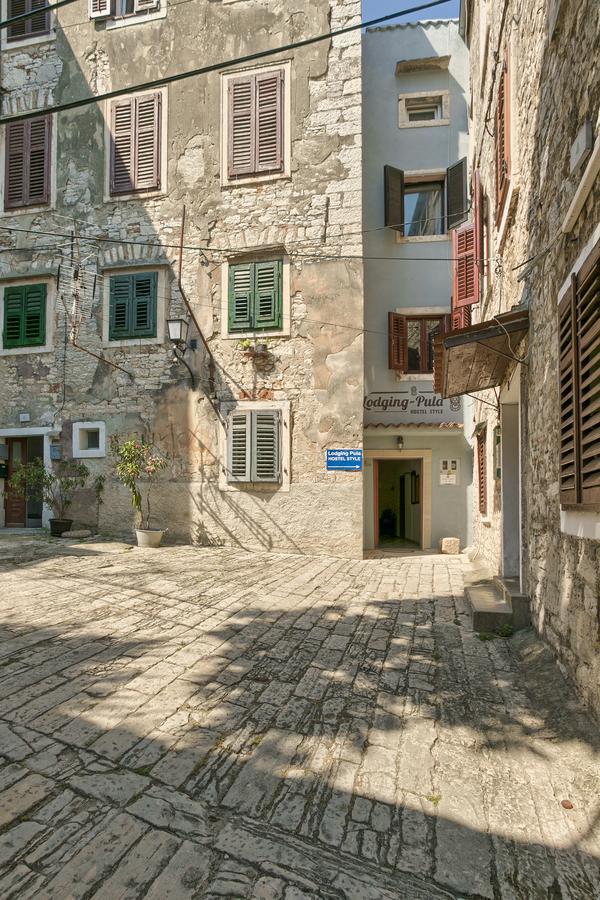 Hostel Pula Exterior photo