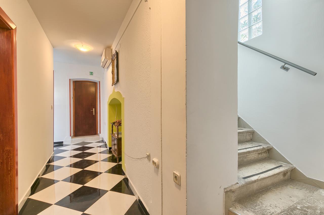 Hostel Pula Exterior photo