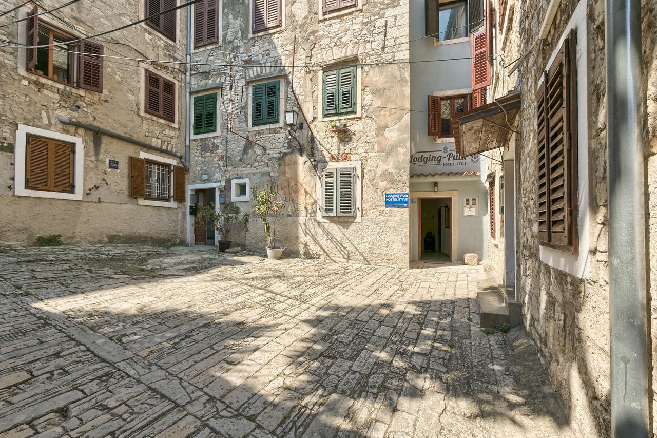 Hostel Pula Exterior photo